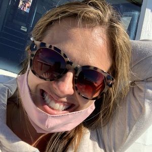 Meet your Posher, Staci